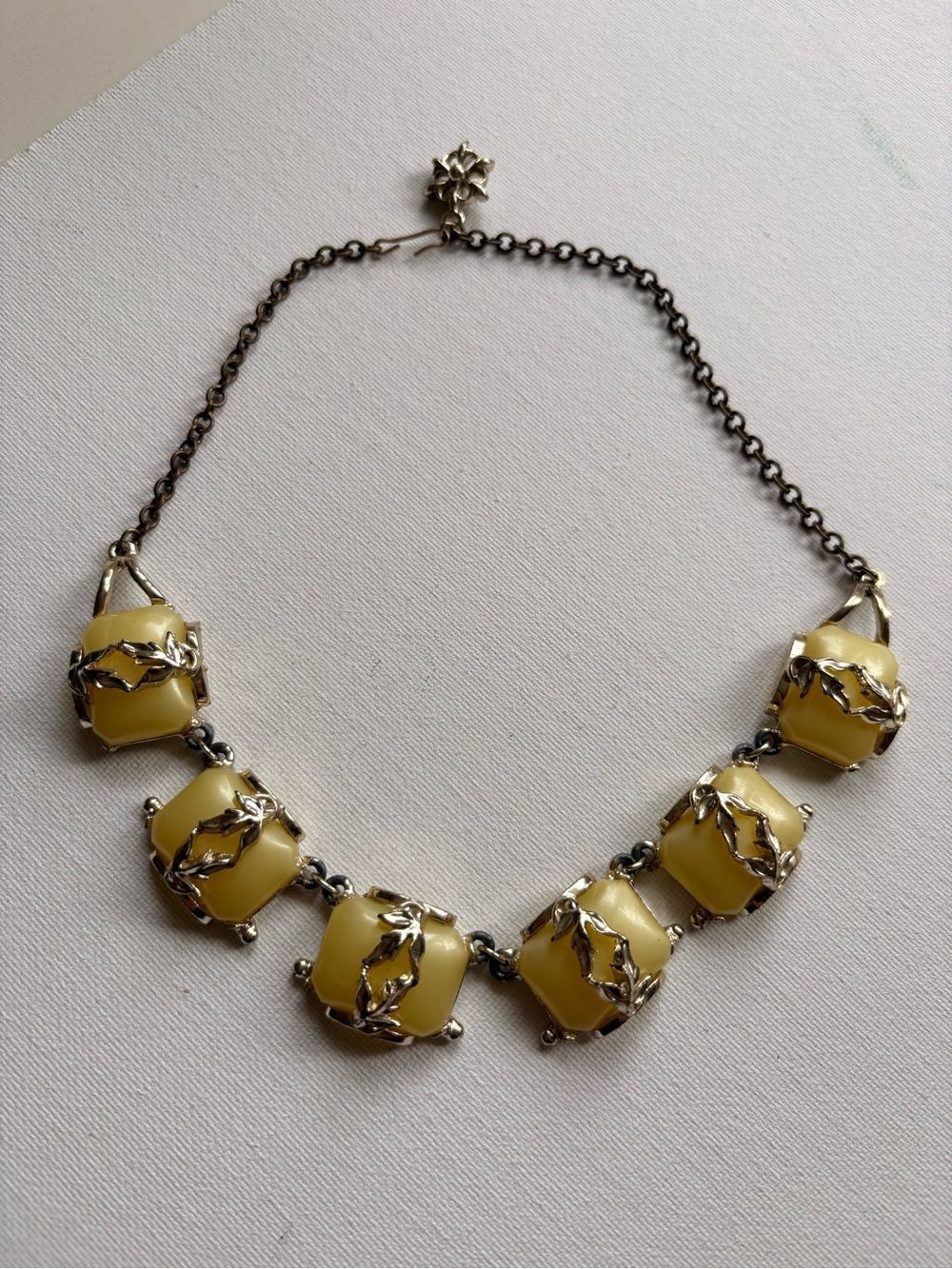 Vintage Yellow & Gold Chunky Statement Necklace Retro Bold Colorful Jewelry